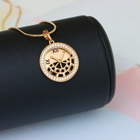 "Rose Gold Clock Face Pendant with Roman Numerals and Iced Border, XPPT1406 - Picture 4 of 12